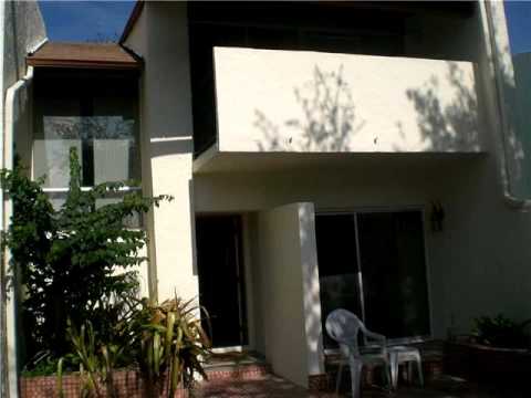 10473 SW 80th St # ___,Miami,FL 33173 Townhouse En Venta