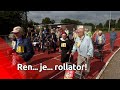 Oudjes gaan de strijd met elkaar aan tijdens rollatorloop