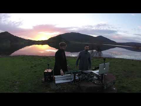 The Dualz - Inside Me (Live) /// Anjunadeep