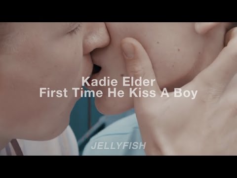 First Time He Kissed a Boy – Kadie Elder | Español