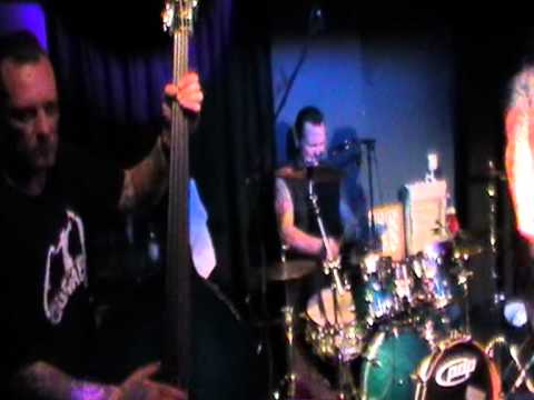 Guana Batz (uk) : biisi1?