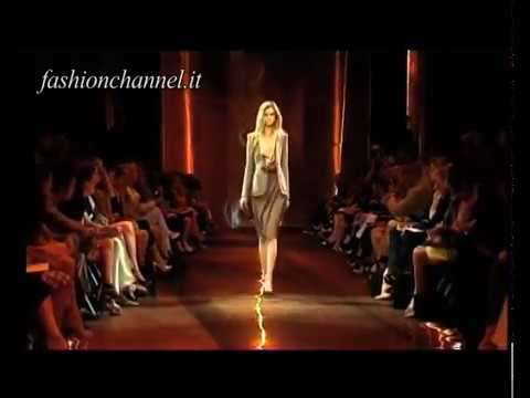 "Armani Privé" Autumn Winter 10 11 Haute Couture Paris 1 of 3 by FashionChannel