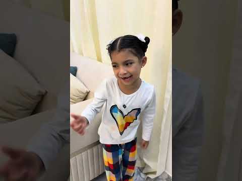 I'd like to introduce my daughter to my girlfriend.