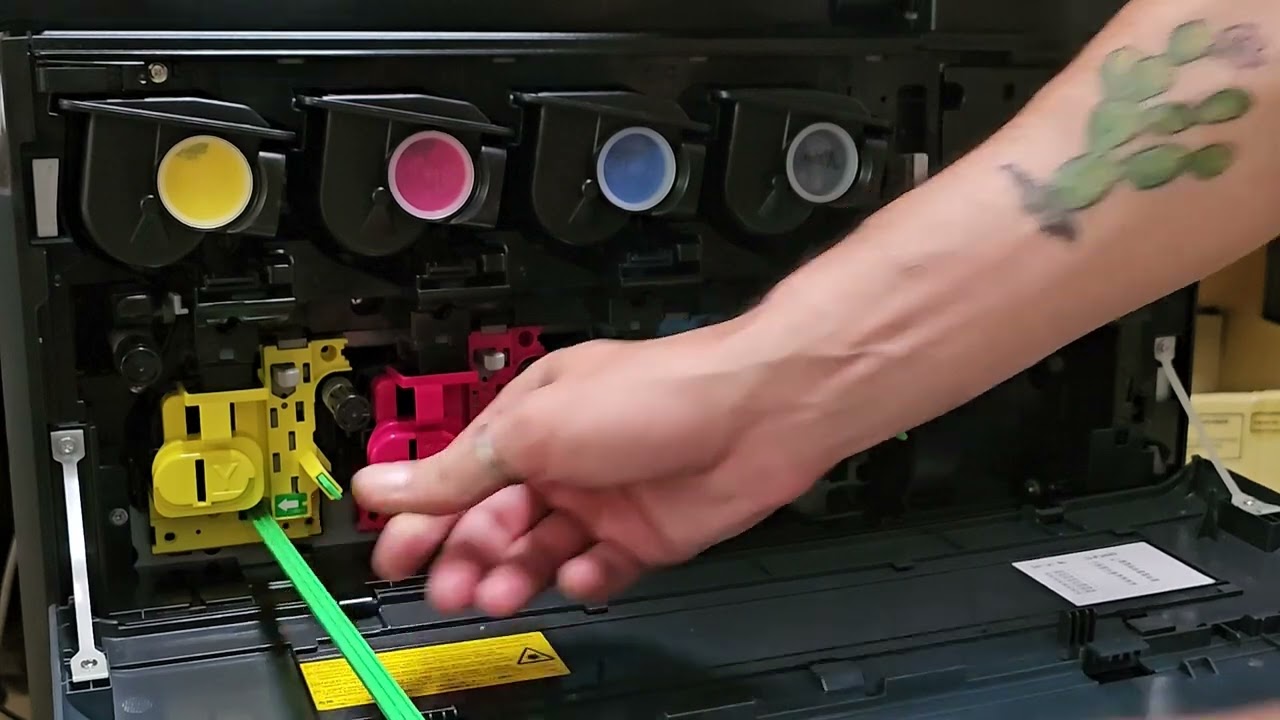 PULIZIA VETRO FESSURA CORONA 2021AC