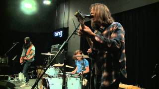 The Whigs - Waiting (Bing Lounge)