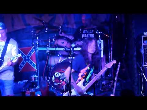 Alkehol v Official Club Boomerang  - Smaží a peče