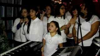 preview picture of video 'Coro La Sabrosa: Cantando villancicos'