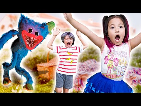 O HUGGY DO POPPY PLAYTIME ATACOU NOSSO PIQUENIQUE !!  ( YUKARI  )