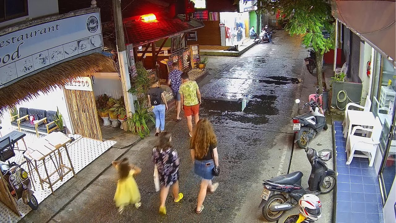 Live webcam view of Fisherman's Village Street View