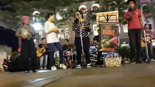 Download lagu goyang inul-Nurul feat retmelo buskers,goyang auww mp3 Download lagu goyang inul-Nurul feat retmelo buskers,goyang auww mp3