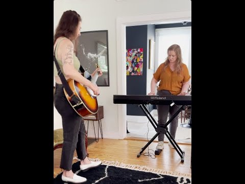 Promotional video thumbnail 1 for Ariana Hodes & The Longest Year
