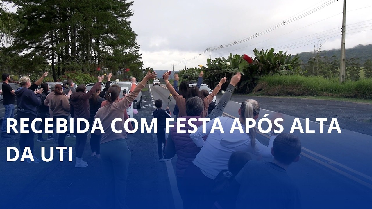 Recebida com festa após alta da UTI. Ana Paula Regueira volta pra casa, em Salete
