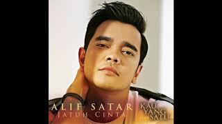 Download lagu Alif Satar - Jatuh Cinta [OST 'Kau Yang Satu'] mp3