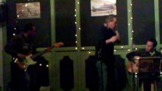 preview picture of video 'Roger en Theo jammen in Lelystad Café Jol.'