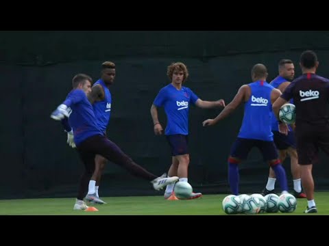 Griezmann takes part in Barcelona's first preseason training session | AFP