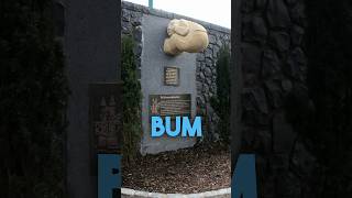 What is this sculpture in Bonn?
