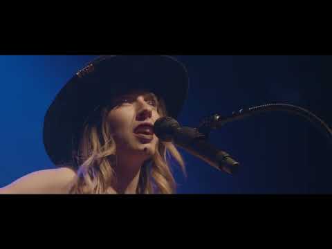 ZZ Ward - "The Dark" (Live Performance)
