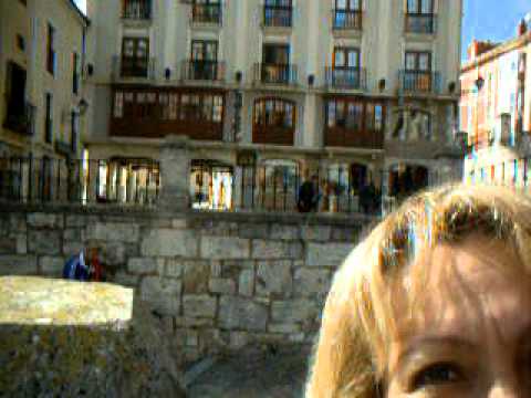 Marga, Jose en la Catedral de Burgos 2004.AVI