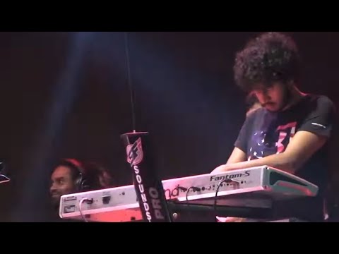 දැක්කෝතින් දෑසින්|  saheli with sahara flash