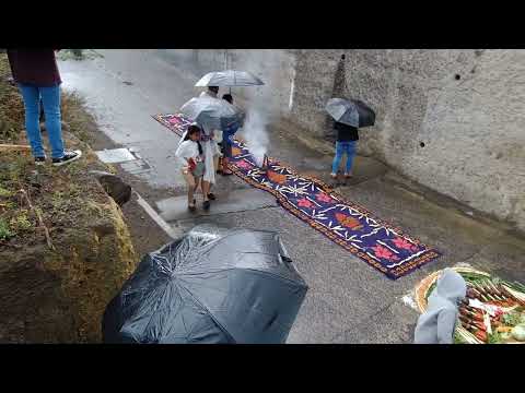 Lluvia + fe = milagro 🌧️🙏 – Jueves de Cuaresma en Alotenango