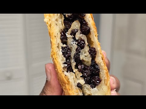 The Easiest Currants Roll recipe!!!!!