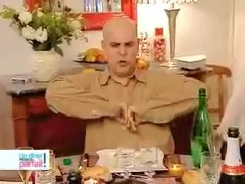 Quand Guillaume essaie de faire une blague dans Un Diner Presque Parfait...