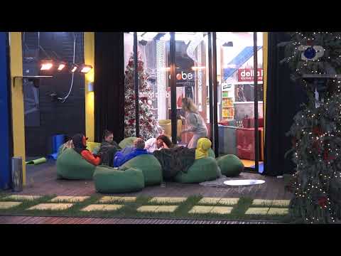 Banorët këndojnë njëzëri 'Rrjedh në këngë e ligjërime'  - Big Brother Albania Vip