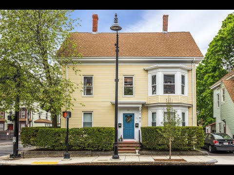 34 Rantoul Street, Unit 2, Beverly MA - Laura Crowell - Tel 978-578-6570