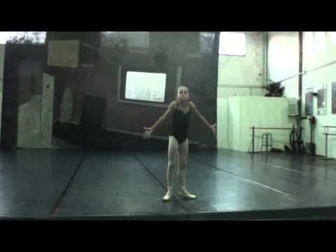 Swanilda - Martina Miró (9 years old)