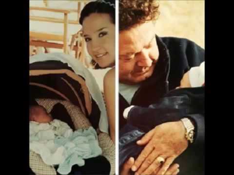 KAYAHAN Annesi onu cok severmis