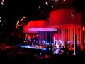 Barry Manilow singing "Copacabana" at Nobel ...