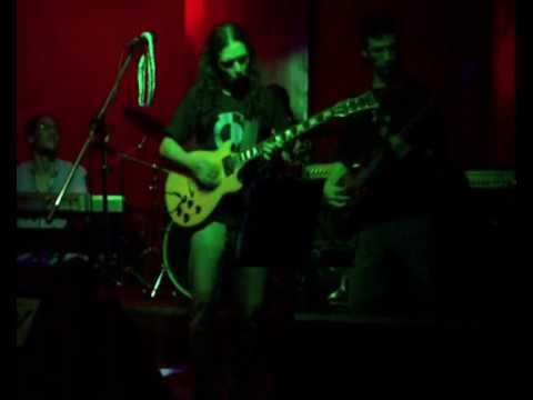 Viejos Manchados - Devaluado - en vivo en Buenos Aires