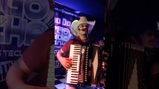 Diego Rocha Sanfoneiro e a Rainha dos Teclados Tocando Eu Liguei para ela e ela atendeu #baile