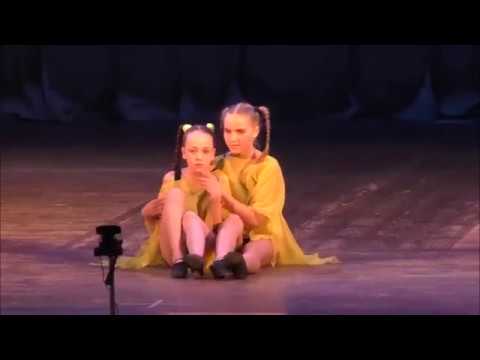 песня мама ирина бидная. хореографический дуэт. танец две сестры. виктория михайлец хореограф. танец две сестренки.
