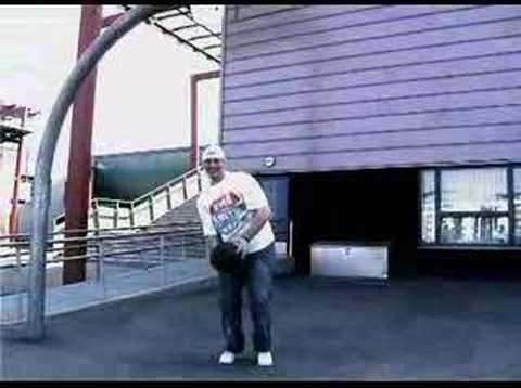 Mängimies & Mas - Hassutassu