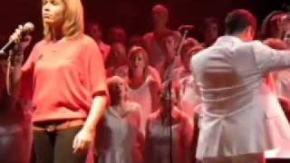 En équilibre Chimène Badi GVS 22 mai 2011 Draguignan