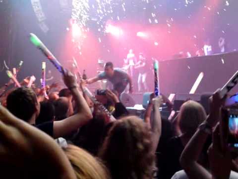 Afrojack Ft. Spree Wilson - The Spark (LIVE)