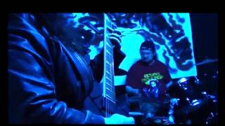 world break down - sniffing glue (live)