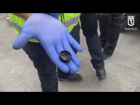 ¡Milagro! Salvan la vida a una bebé asfixiada con un tapón y atrapada en el ascensor