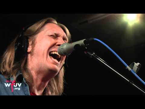 The Wood Brothers - "Shoofly Pie" (Live at WFUV)
