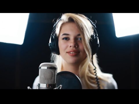 Billie Eilish: the untold story behind her viral success 🔥