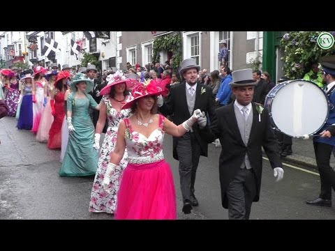 Helston Flora Day 2017, The Midday Dance
