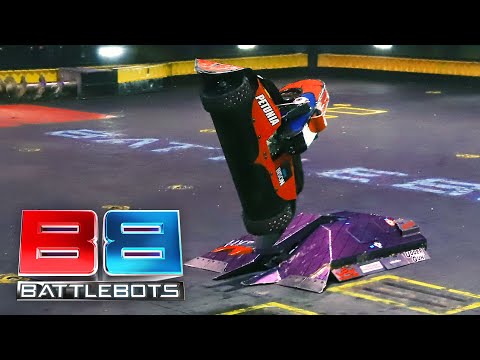 HYDRA IS FLIPPING OUT! | Hydra vs Petunia | Battlebots