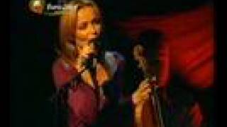 Humdrum -  the corrs at Helix 2004