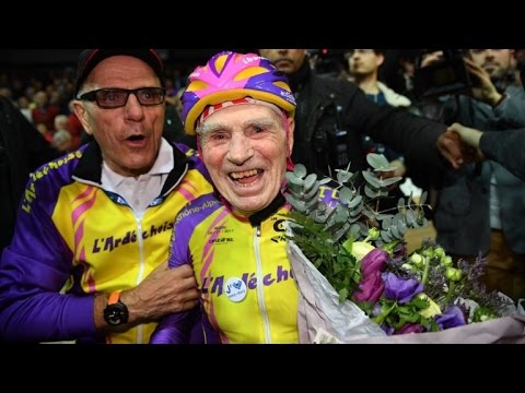 105-Jähriger stellt neuen Stundenweltrekord auf