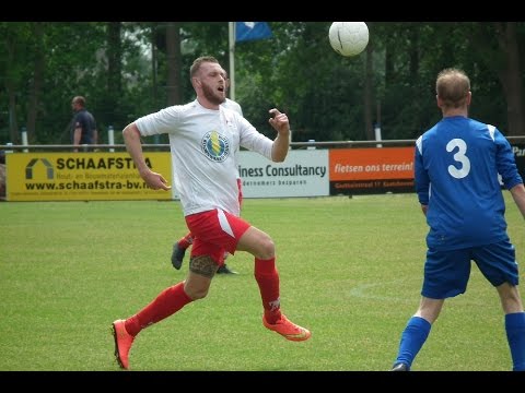 Nacompetitie: SV Capelle 1 - Heukelum 1, fraaie actie Ferry Meijdam