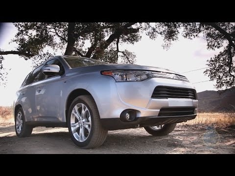 2015 Mitsubishi Outlander - Review and Road Test
