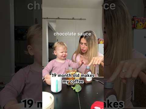 19 Monate alt macht meinen Kaffee