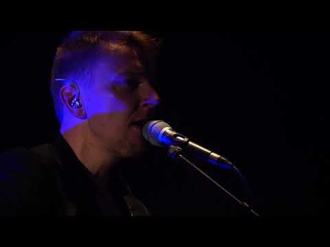 Flo Catteau UNE DERNIÈRE CHANSON (+TAINTED LOVE) - Live