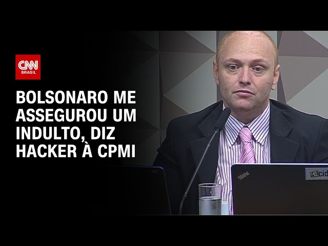 Bolsonaro me assegurou um indulto, diz hacker à CPMI | LIVE CNN